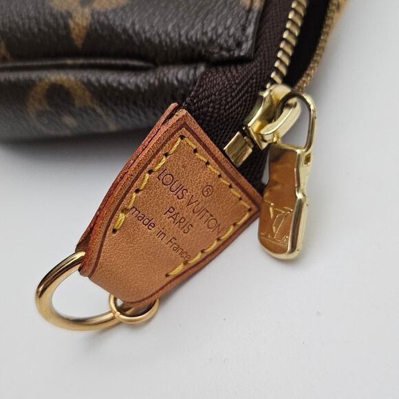 Louis Vuitton Monogram Pochette Accessoires Mini Chain Bag - Picture 5 of 6